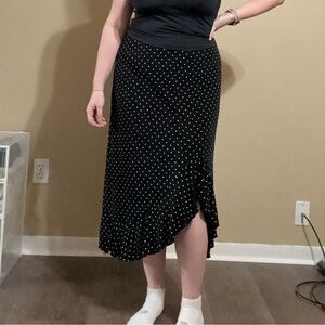 📌SOLD📌 Notations | Vintage Black And White Polka Dot Ruffle Hem Skirt